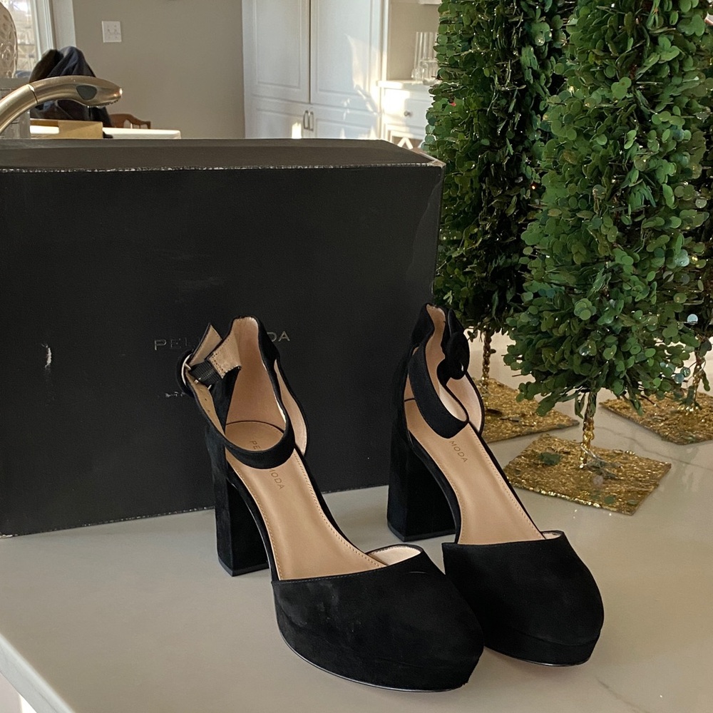 Pelle Moda Black Suede Block Heels